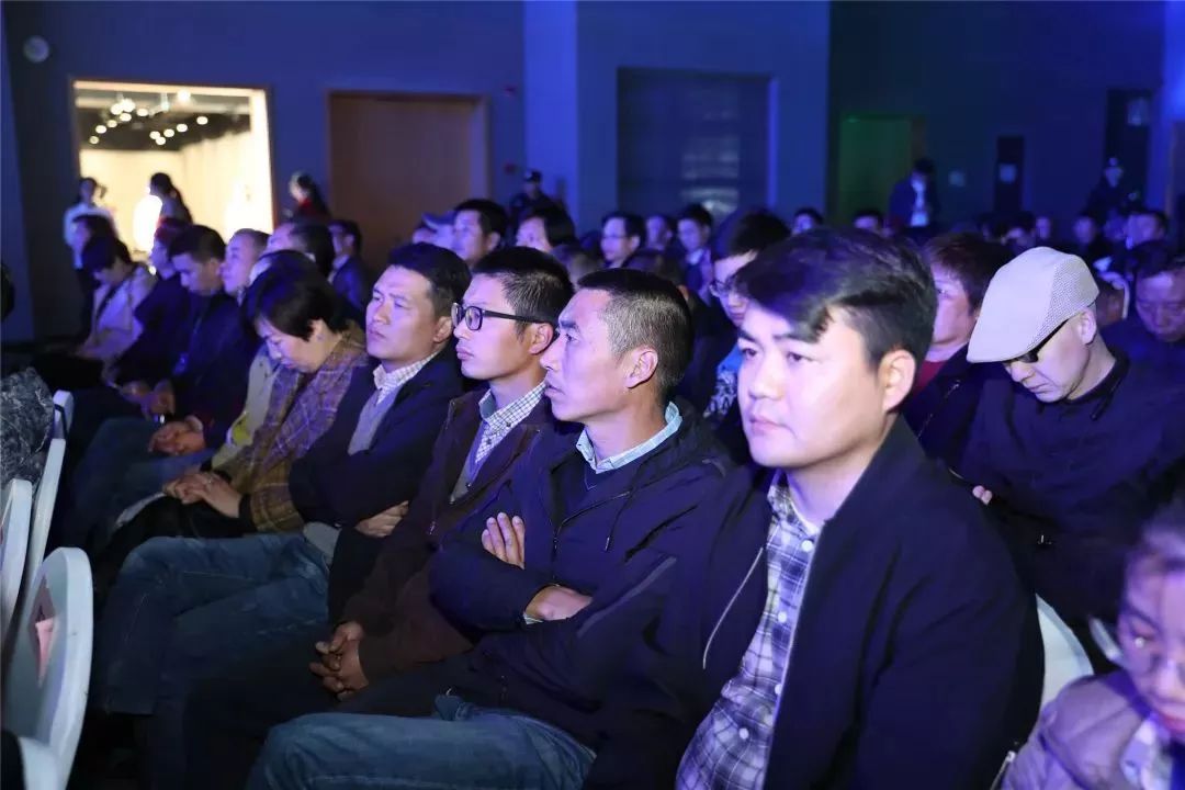 “我负责阳光雨露,你负责茁壮成长!”解码杭州“六小龙”出圈背后的创投生态