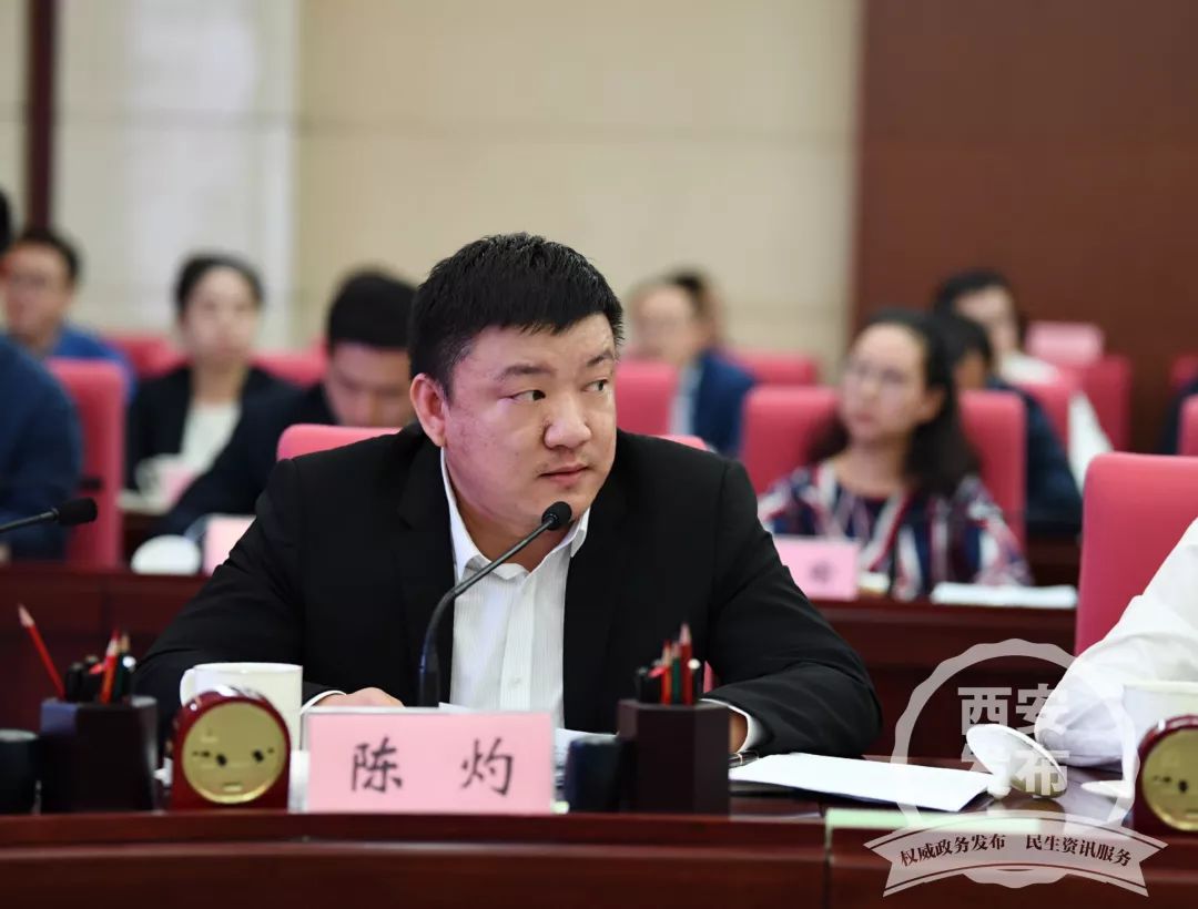 朱啸虎：AI应用创业者要勇于承认自己没有壁垒