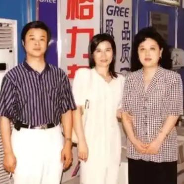 王自如复更宣布AI创业！“确实来钱快”，感谢董明珠雷军