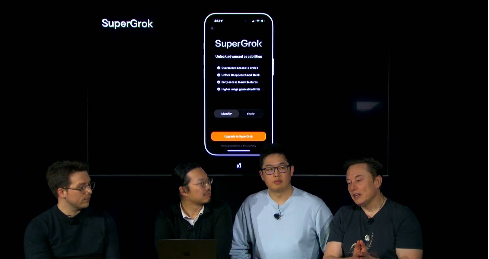 马斯克发布Grok 4！号称“世界上最强AI模型”