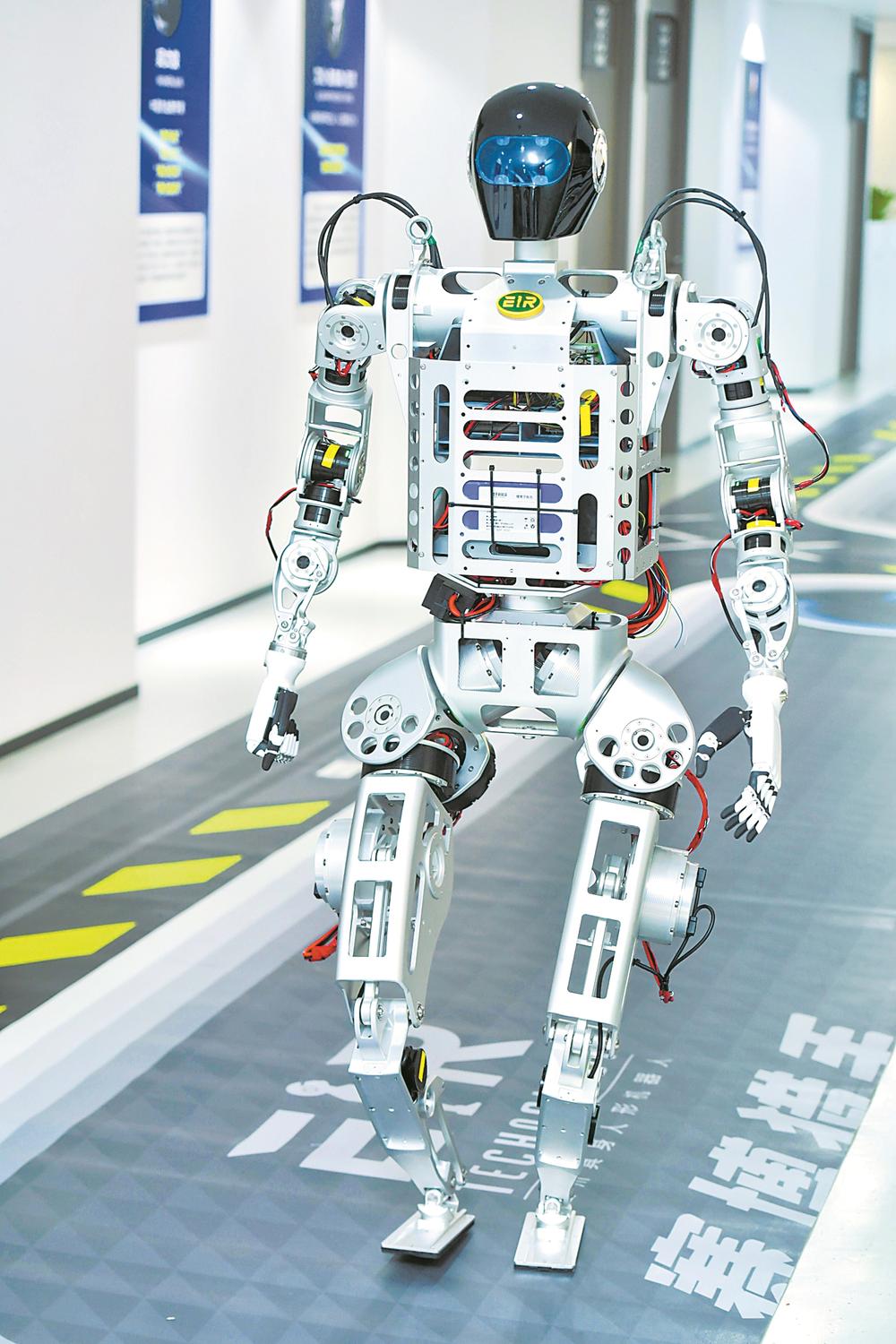 从一台机器人看制造业向新而行