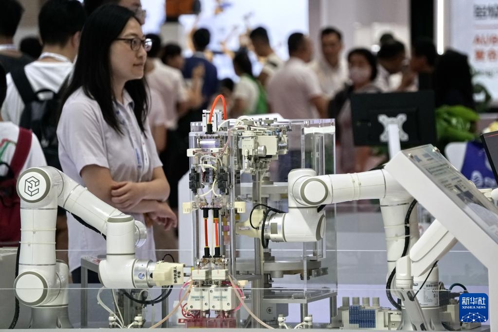 新华全媒+｜来2025世界机器人大会，体验“机”智生活！