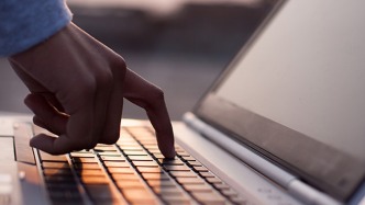 国家网信办整治恶意炒作涉企信息:“观澜FinResearch、赵亦雷”等账号被封