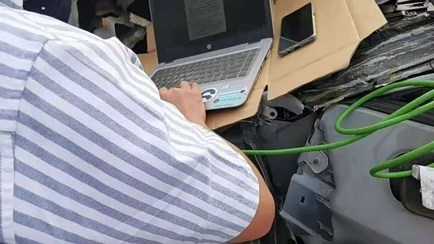 不是吧,这都能断?某品牌安全带疑似出现多起断裂