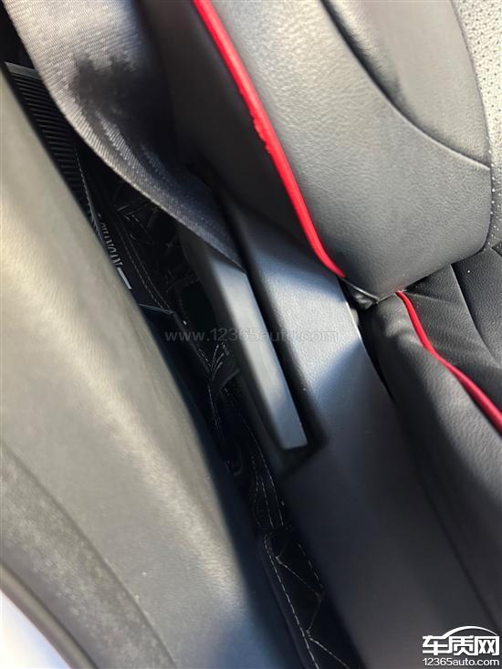 不是吧,这都能断?某品牌安全带疑似出现多起断裂