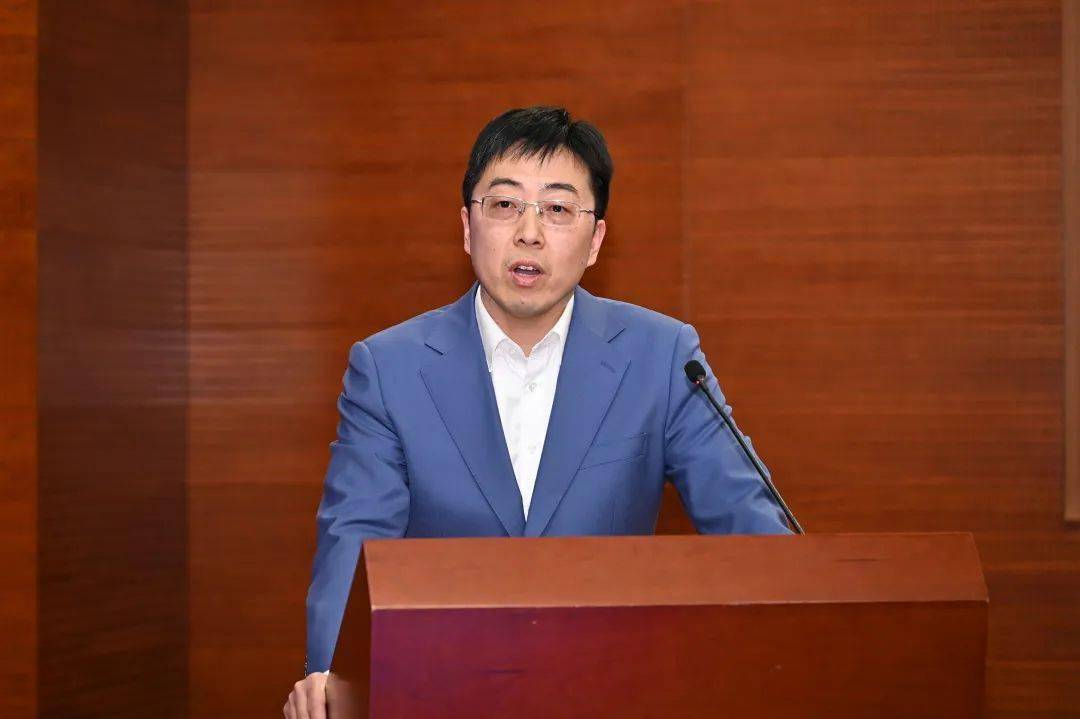 坐拥134家村行的集团改革动作越来越大，上海解散、北京移交、安徽改名