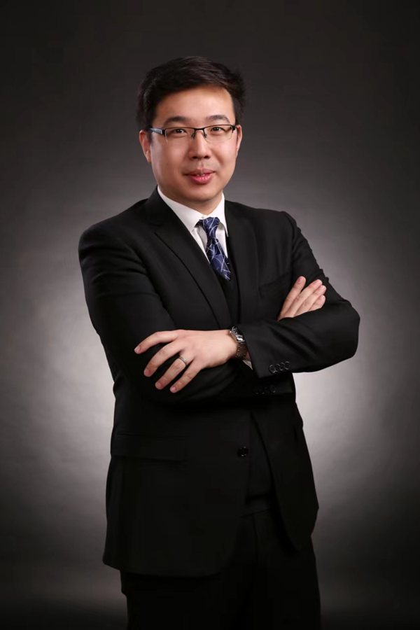 一边批量走、一边大量补，中信建投证券6名新首席能否托住科技研究产能？